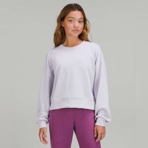 Lululemon Perfectly Oversized Cropped Crew *Softstreme
Faint Lavender Size 6